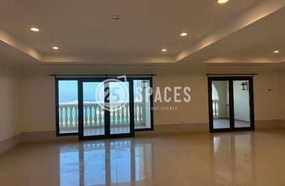 Apartment - 2 Bedrooms - 3 Bathrooms for rent in East Porto Drive - Porto Arabia - The Pearl Island - Doha
