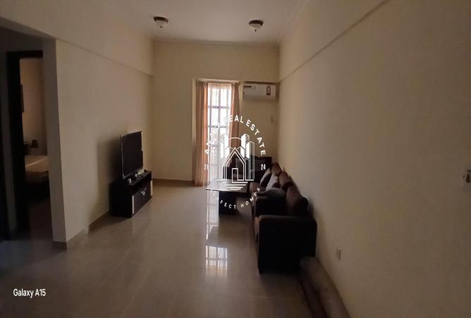 978798 - Property Image 2