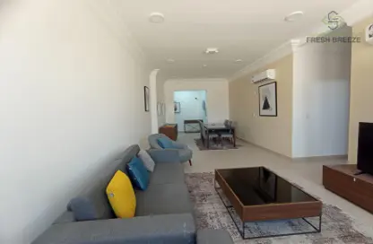 Apartment - 2 Bedrooms - 2 Bathrooms for rent in Al Mansoura - Al Mansoura - Doha