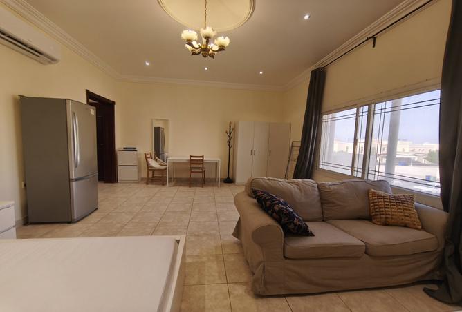 889662 - Property Image 2