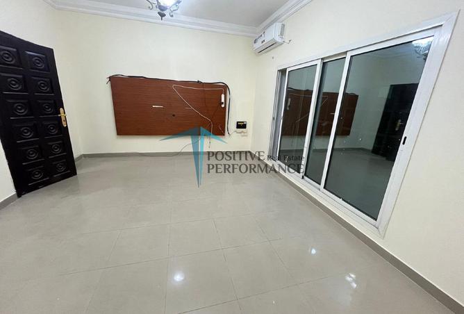 914862 - Property Main Image