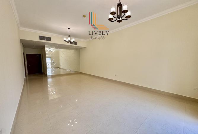 933836 - Property Image 2