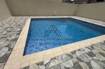 Villa - 4 Bedrooms - 4 Bathrooms for rent in Ain Khaled - Doha