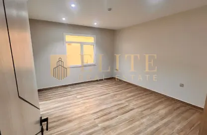 Apartment - 2 Bedrooms - 3 Bathrooms for rent in Madinat Khalifa Building 58 - Madinat Khalifa South - Madinat Khalifa - Doha