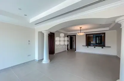 Empty Room image for: Townhouse - 2 Bedrooms - 2 Bathrooms for rent in Porto Arabia Townhouses - Porto Arabia - The Pearl Island - Doha, Image 1