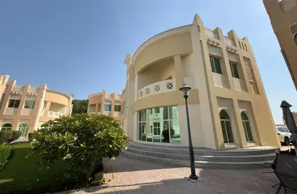 فيلا - 4 غرف نوم - 5 حمامات للايجار في فلل واست باي لاغون - وست باي لاجون - بحيرة وست لاجون - الدوحة