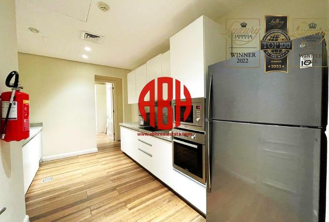 998374 - Property Image 3