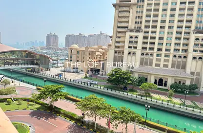 Apartment - 1 Bedroom - 2 Bathrooms for rent in West Porto Drive - Porto Arabia - The Pearl Island - Doha