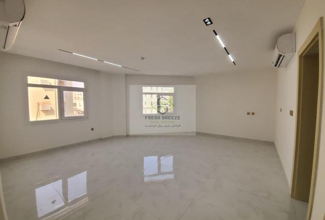 964083 - Property Main Image