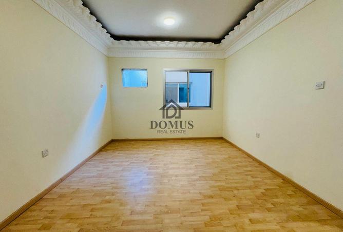 951543 - Property Image 2