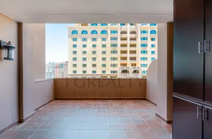Apartment - 2 Bedrooms - 3 Bathrooms for sale in East Porto Drive - Porto Arabia - The Pearl Island - Doha