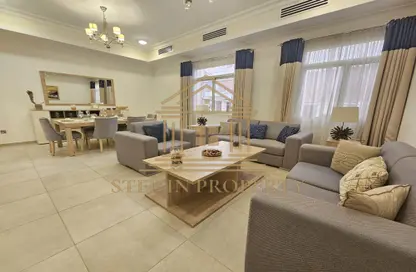مجمع سكني - 2 غرف نوم - 3 حمامات للايجار في شارع الوعب - الوعب - الدوحة