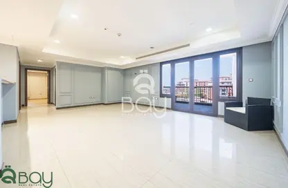 Apartment - 2 Bedrooms - 3 Bathrooms for rent in Tower 20 - Porto Arabia - The Pearl Island - Doha