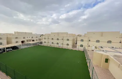 فيلا - 5 غرف نوم - 4 حمامات للايجار في بوابة عين خالد - عين خالد - الدوحة