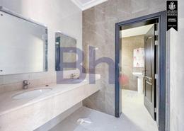 شقة - 3 غرف نوم - 3 حمامات للكراء في شارع السد - السد - الدوحة