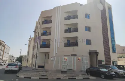 Whole Building - 2 Bedrooms - 1 Bathroom for sale in Bin Omran - Fereej Bin Omran - Doha