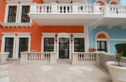 Apartment - 1 Bedroom - 2 Bathrooms for rent in Carnaval - Qanat Quartier - The Pearl Island - Doha