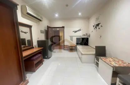Apartment - Studio - 1 Bathroom for rent in Musheireb Apartments - Musheireb - Doha