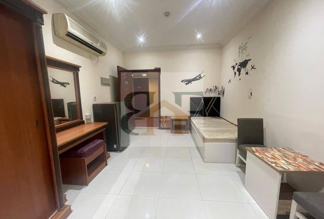 933448 - Property Main Image