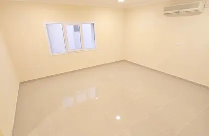 Apartment - 1 Bedroom - 1 Bathroom for rent in Al Luqta - Al Luqta - Doha