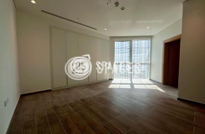 Apartment - 2 Bedrooms - 3 Bathrooms for rent in Floresta Gardens - Floresta Gardens - The Pearl Island - Doha