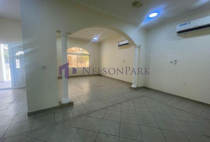 995767 - Property Image 3