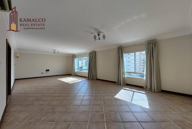 929000 - Property Image 2