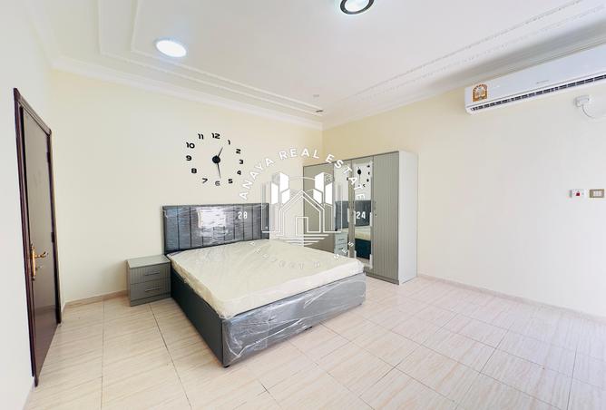 992556 - Property Image 3