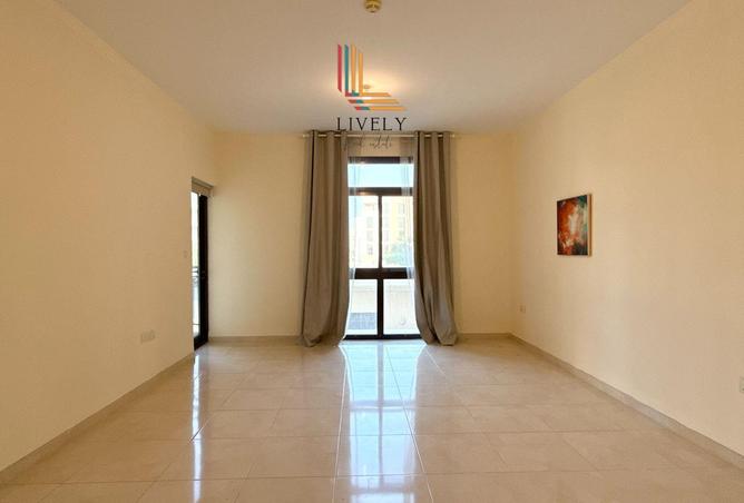 964311 - Property Image 2