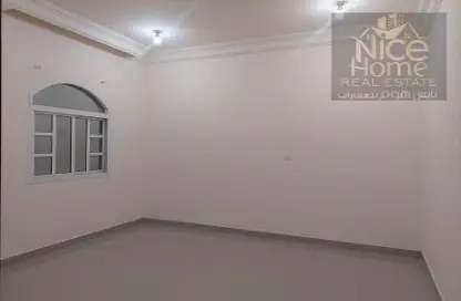 Empty Room image for: Villa - 5 Bedrooms - 5 Bathrooms for rent in Madinat Al Shamal - Madinat Al Shamal - Al Shamal, Image 1