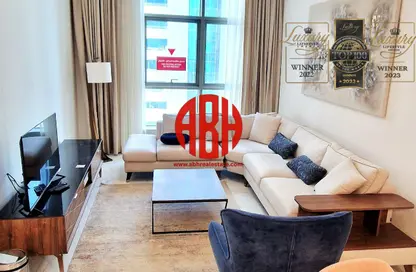 شقة - غرفة نوم - 2 حمامات للايجار في شارع الشط - الخليج الغربي - الدوحة