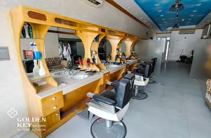 Shop - Studio - 1 Bathroom for rent in Souk Al gharaffa - Al Gharrafa - Doha