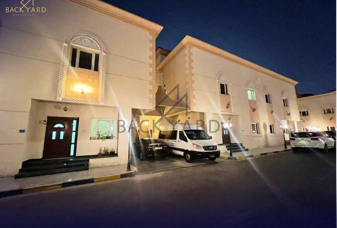 924121 - Property Image 2