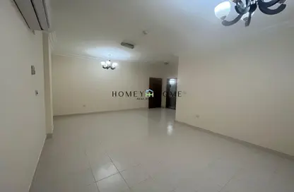 Empty Room image for: Apartment - 3 Bedrooms - 3 Bathrooms for rent in Old Airport Road - Doha, Image 1