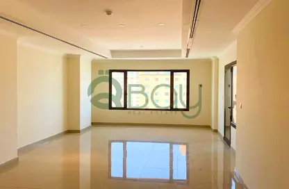 Apartment - 1 Bedroom - 2 Bathrooms for sale in One Porto Arabia - Porto Arabia - The Pearl Island - Doha