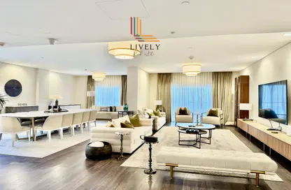 Penthouse - 5 Bedrooms - 7 Bathrooms for rent in Viva West - Viva Bahriyah - The Pearl Island - Doha