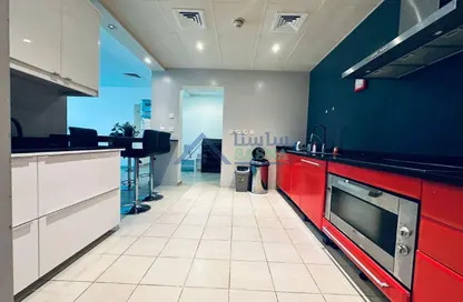 Apartment - 2 Bedrooms - 4 Bathrooms for rent in Zig Zag Towers - West Bay - Doha