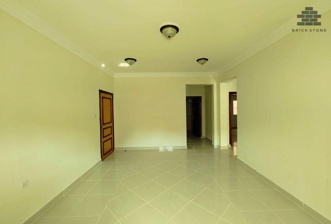 963269 - Property Image 2