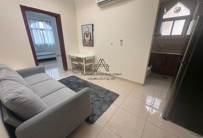 952987 - Property Image 2