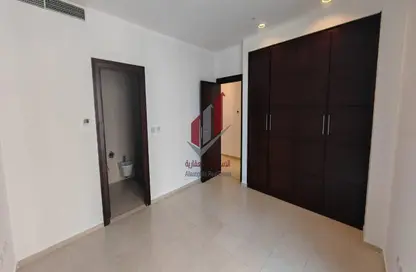 Apartment - 2 Bedrooms - 2 Bathrooms for rent in Viva Central - Viva Bahriyah - The Pearl Island - Doha
