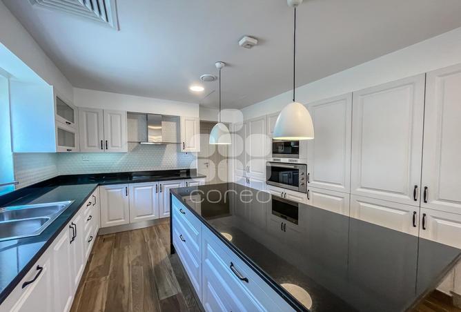 714055 - Property Image 3