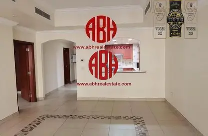 Apartment - 1 Bedroom - 2 Bathrooms for rent in East Porto Drive - Porto Arabia - The Pearl Island - Doha