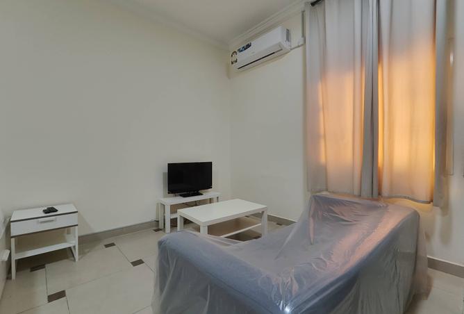 952468 - Property Image 2