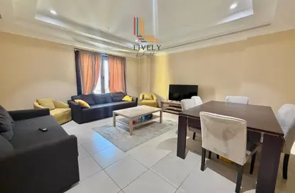 Apartment - 1 Bedroom - 2 Bathrooms for rent in East Porto Drive - Porto Arabia - The Pearl Island - Doha