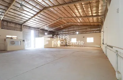 Warehouse - Studio for rent in Industrial Area 5 - Industrial Area - Industrial Area - Doha