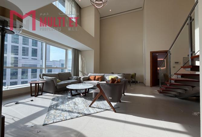 988046 - Property Image 2