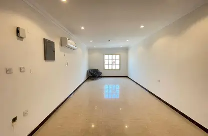 Apartment - 3 Bedrooms - 2 Bathrooms for rent in Al Wakra - Al Wakra - Al Wakrah - Al Wakra