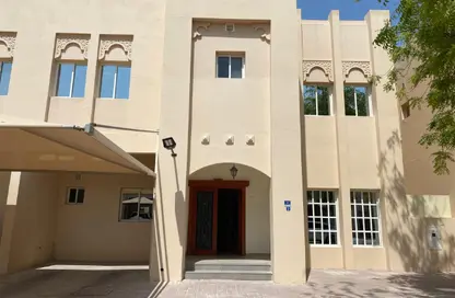 فيلا - 5 غرف نوم - 5 حمامات للايجار في فلل عين خالد - عين خالد - الدوحة