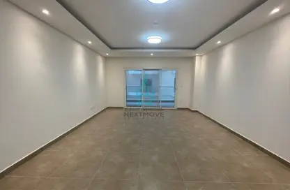 Empty Room image for: Apartment - 2 Bedrooms - 3 Bathrooms for rent in Al Erkyah City - Lusail, Image 1
