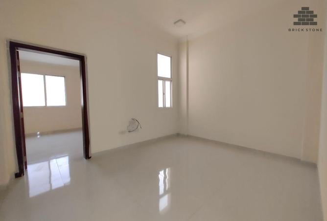 951721 - Property Image 2